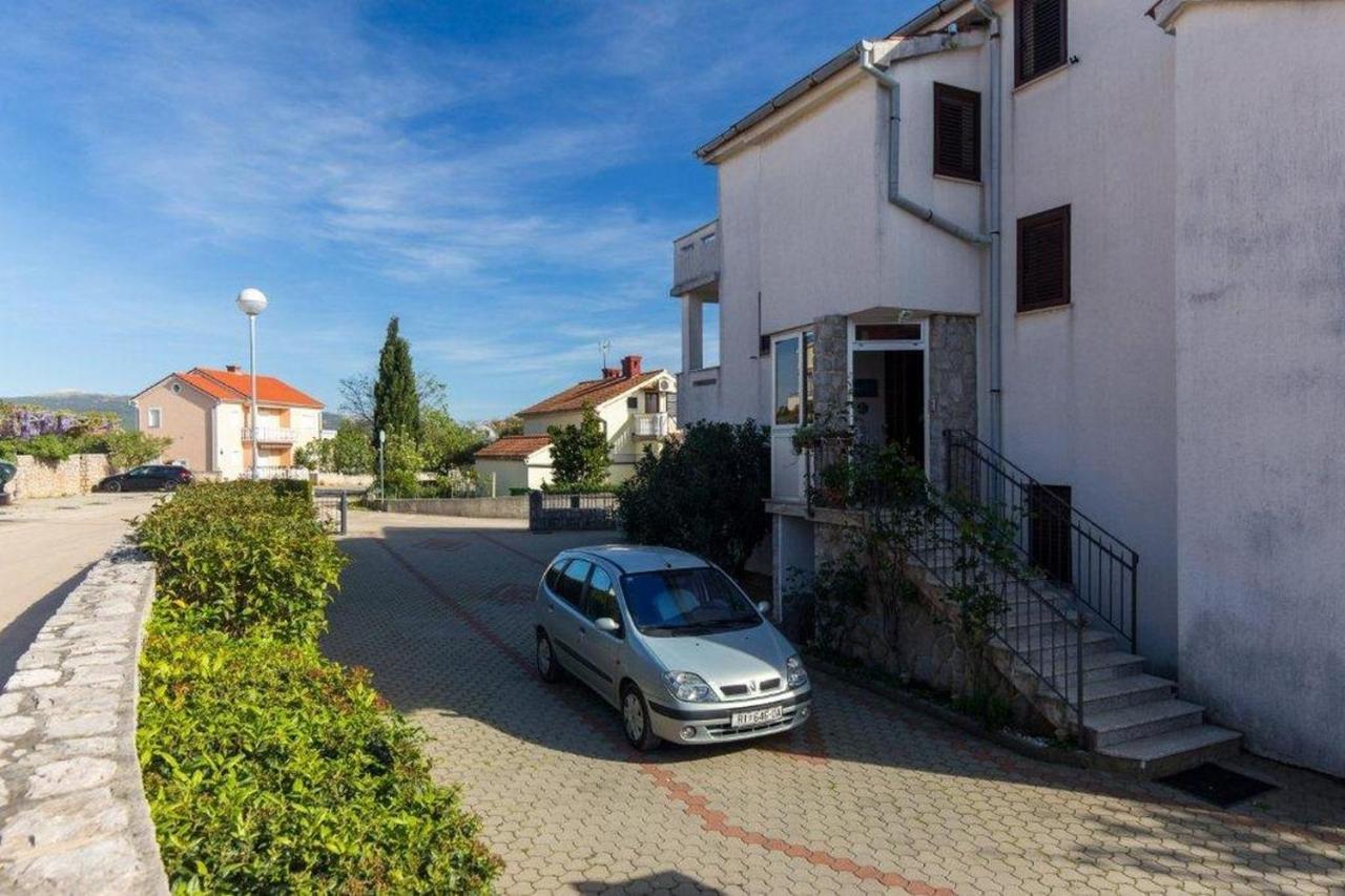 Apartments And Rooms With Parking Space Krk - 5294 Krk Town Dış mekan fotoğraf