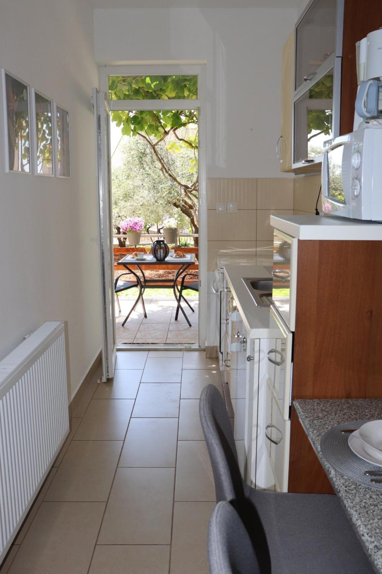 Apartments And Rooms With Parking Space Krk - 5294 Krk Town Oda fotoğraf